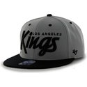 cappellino-visiera-piatta-grigio-snapback-scuro-con-logo-lettere-di-los-angeles-kings-nhl-di-47-brand