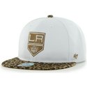cappellino-visiera-piatta-bianco-e-leopardato-snapback-di-los-angeles-kings-nhl-di-47-brand